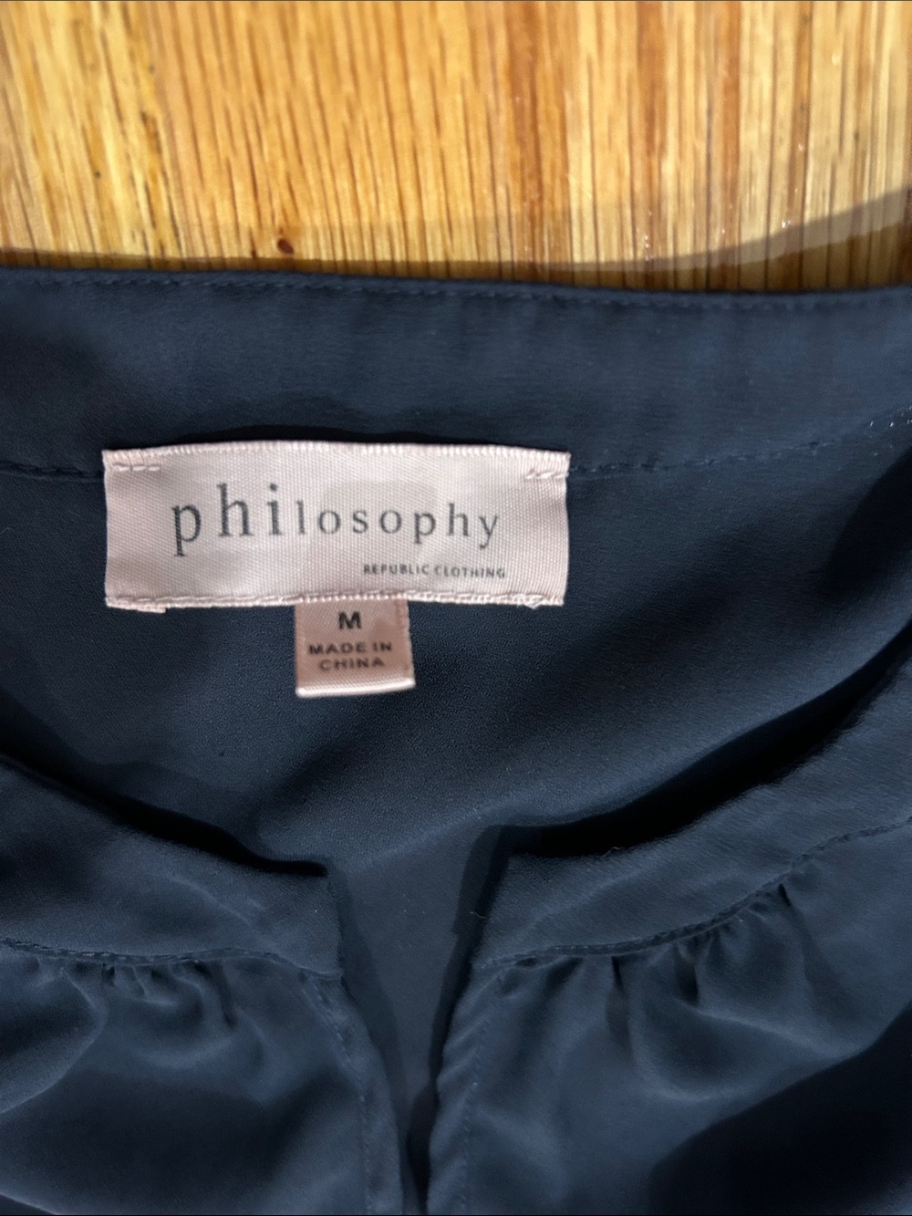 Philosophy Navy Short Sleeve Blouse with Gathered Neckline - Picture 2 of 4